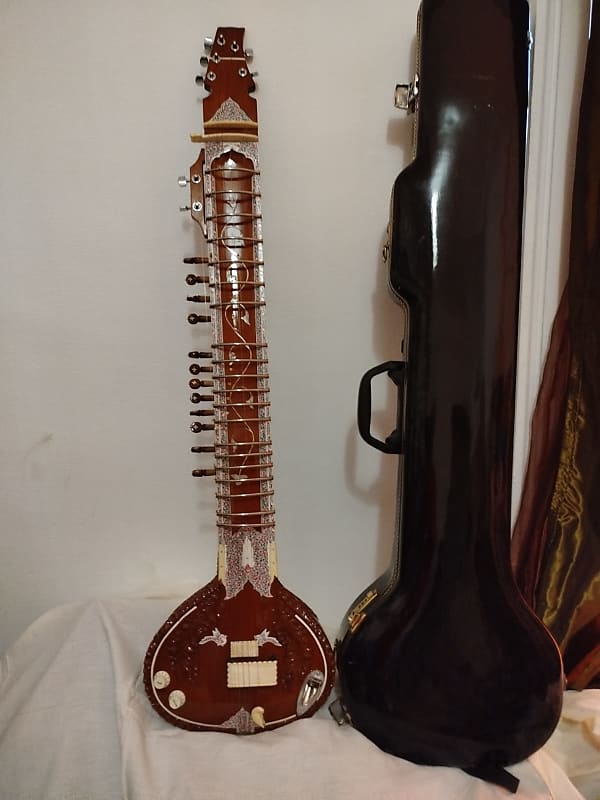 Sitar Sitar de style Gayaki 2020 - Fabriqué avec du bois de Tun soigneusement séché Cordes en acier, bronze et laiton Ponts en os de chameau image 1