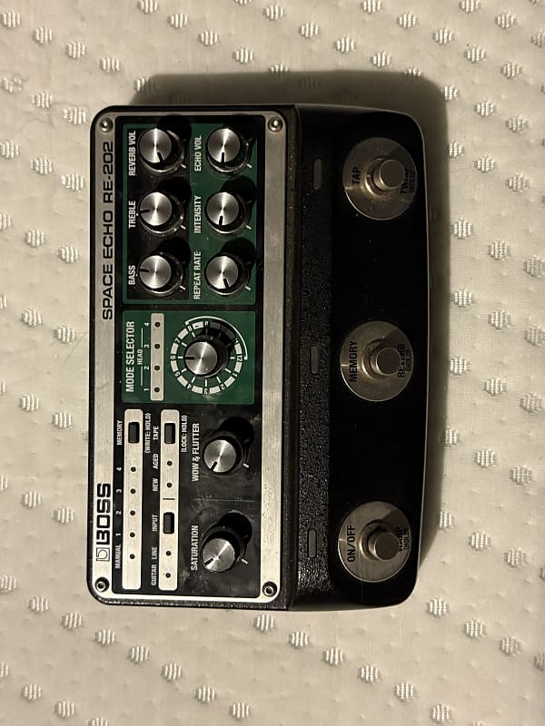 Boss RE-202 Space Echo