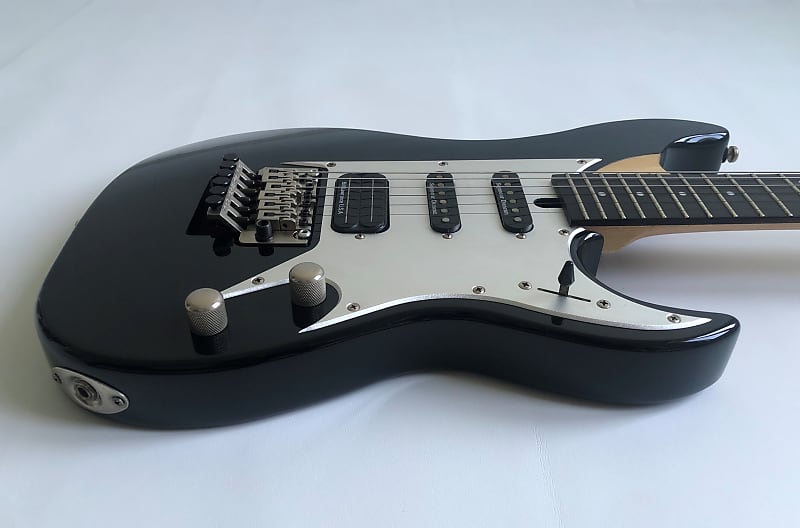 Washburn N-61 Nuno Bettencourt Signature Black w/ Ebony | Reverb