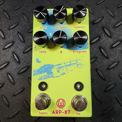 Walrus Audio ARP-87 Multi-Function Delay | Reverb Canada