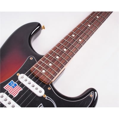 Fender Stevie Ray Vaughan Stratocaster, 3-Colour Sunburst image 8