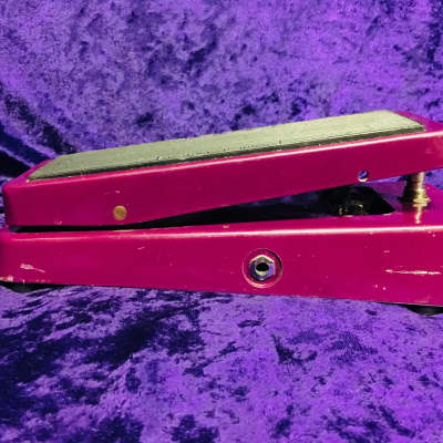 【中古】 Clube Da Viola 5 Dunlop Cry Baby GCB-95 Wah Limited Edition Purple RARE | Reverb