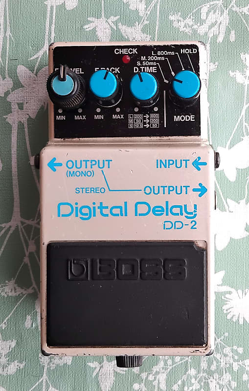 逸品　BOSS DD-2 Digital Delay ヴィンテージ Boss DD-2 Digital Delay Compressor Effect (1984) | RetroFret