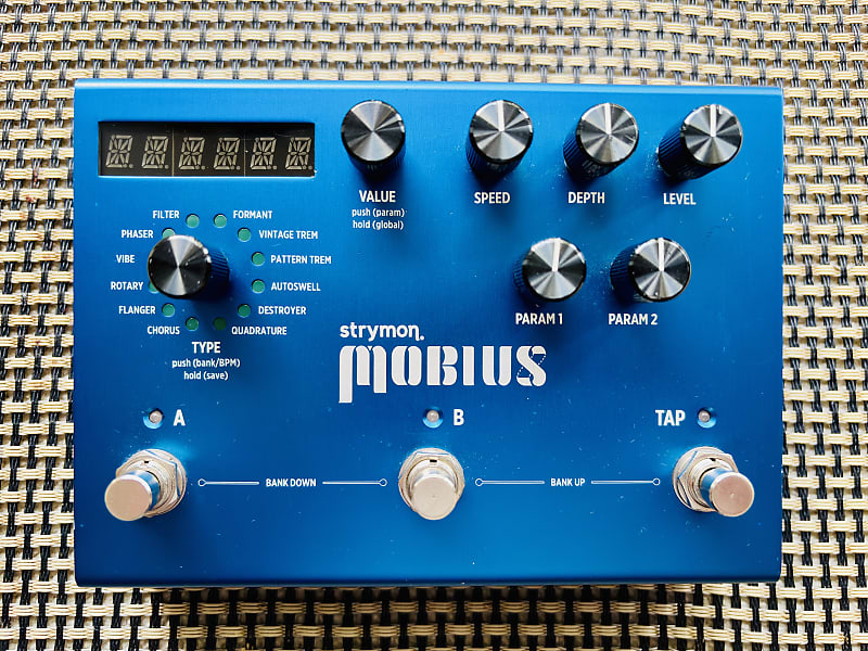 Strymon Mobius