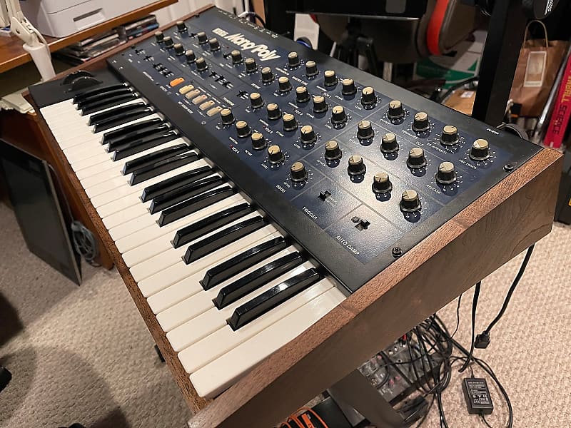 Korg Mono/Poly Analog Synthesizer | Reverb