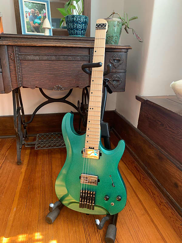 Harley Benton Dullahan FT 24 BKS Headless w/ Fishman Fluence Reverb