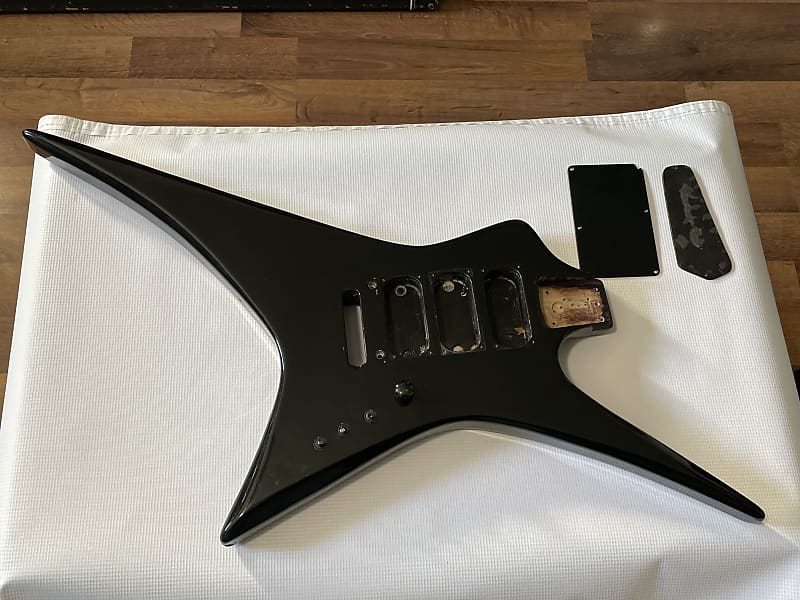 Kramer guitar body painted in black 3.0 
