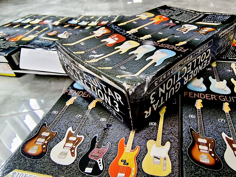 F-Toys Fender Guitar Collection 3 1/8 Scale Model *Complete