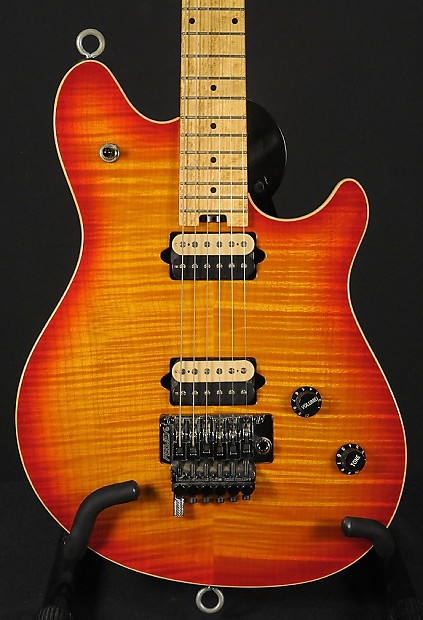 PEAVEY EVH WOLFGANG STANDARD DELUXE