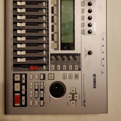 Yamaha AW16G Professional Audio Workstation 16-Track Digital