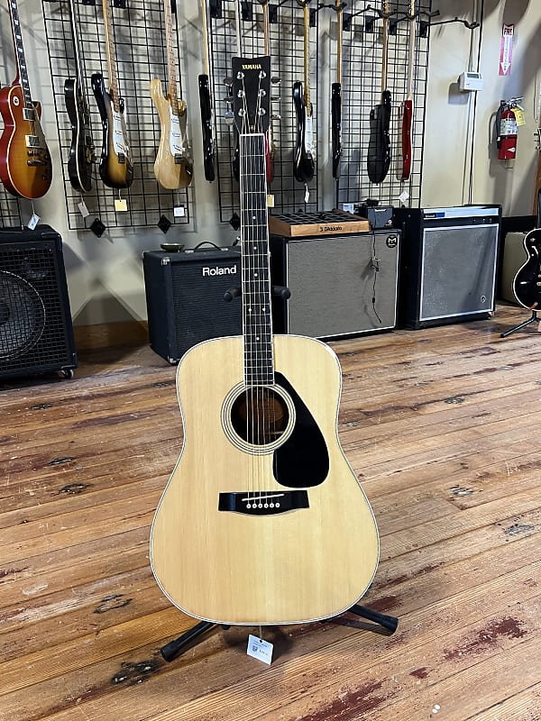 Yamaha FG-201B | Reverb