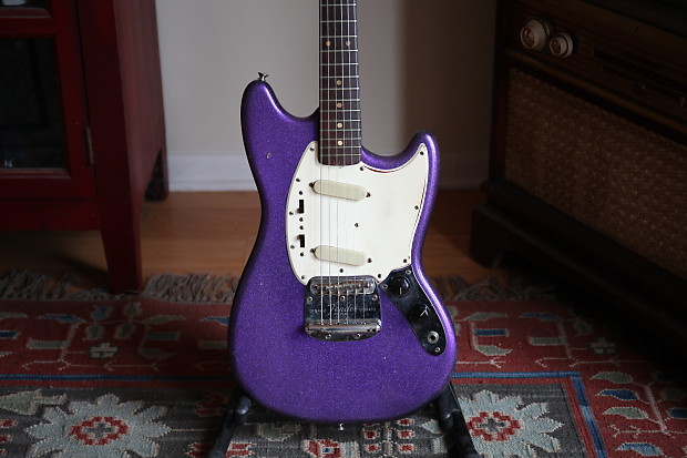 Fender discount mustang purple