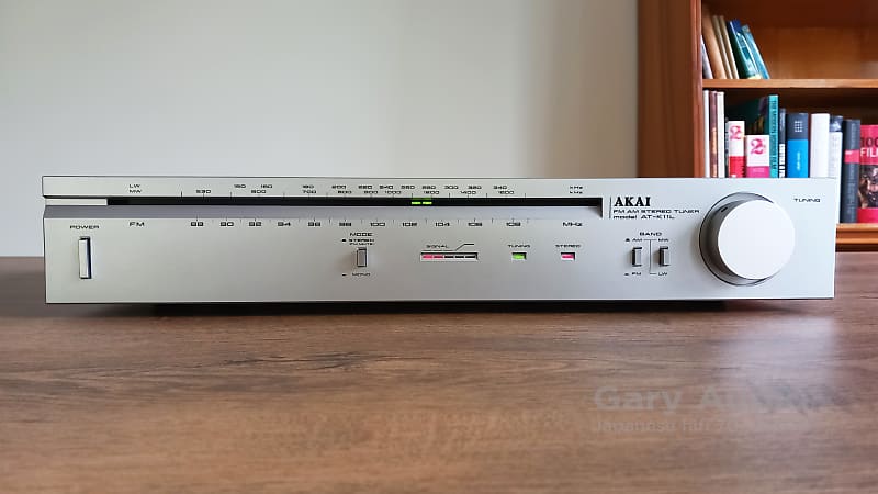 Akai AT-K11L Stereo FM/AM Tuner AT K11L Made in Japan Vintage 1981 image 1