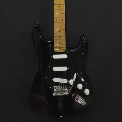 Custom Fender Squier Stratocaster Active Pups Light Relic Gilmour Inspired Black Strat Nitro Neck image 2