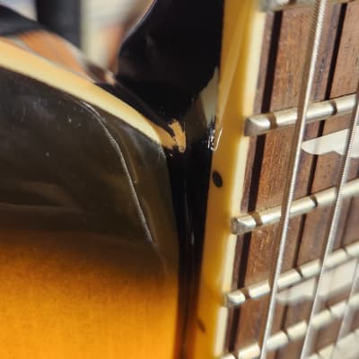 Urban Single-Cut Electric Guitar Flamed Sunburst w/ Accessories image 8