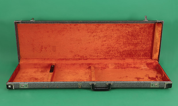 Fender mustang bass case store