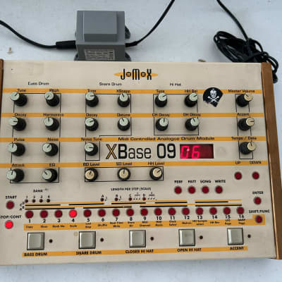 JoMox xbase 09 image 1
