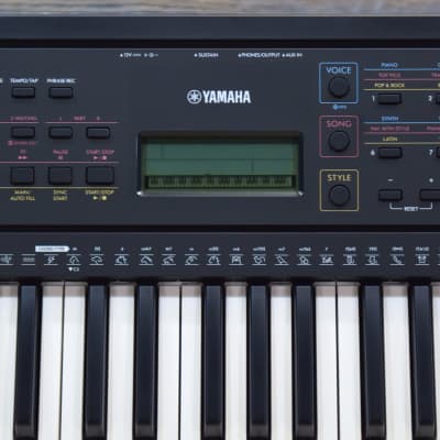 Yamaha PSR-E273 Portable Keyboards 61-Key Entry-Level Portable Digital Keyboard image 7