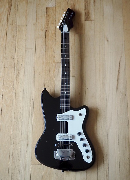 1965 Silvertone Bobkat Model 1476 Vintage Electric Guitar