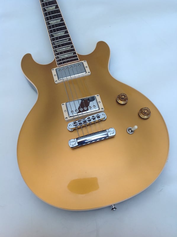 Gibson Les Paul DC Double Cutaway Standard 2011 Goldtop