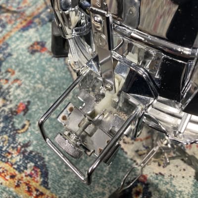 Ludwig No. 411 Super-Sensitive 6.5x14" 10-Lug Aluminum Snare Drum with Pointed Blue/Olive Badge 1976 - 1977 - Chrome-Plated image 11