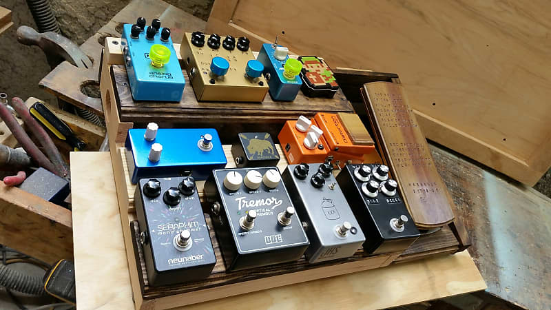 2 Tier Guitar Pedalboard