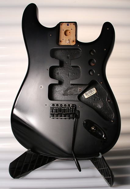 Matte black deals strat