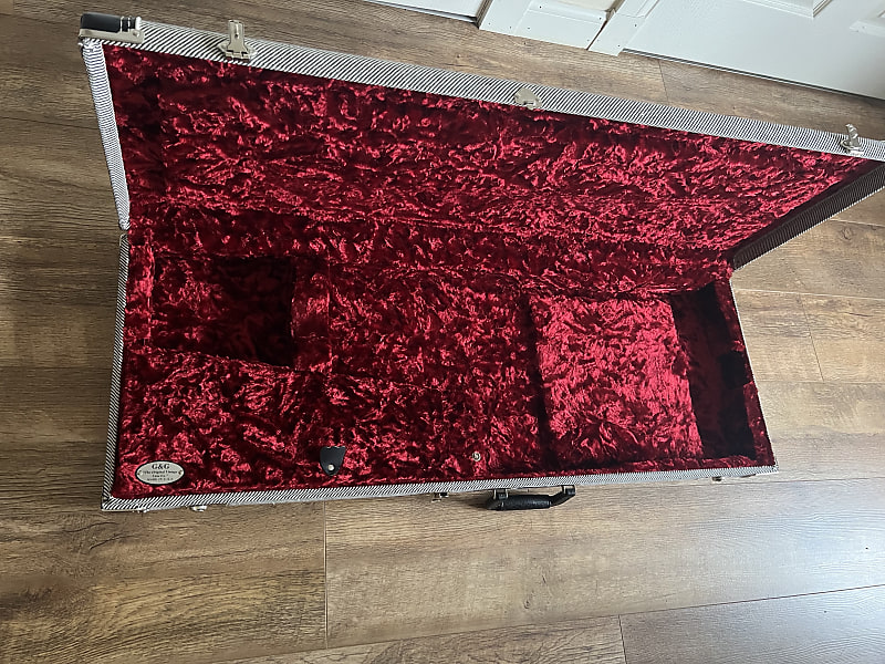 Fender G&G Deluxe Strat/Tele Hardshell Case black and white