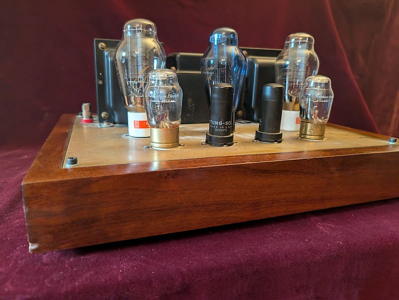 Welborne Labs Laurel 300b stereo power amplifier  			