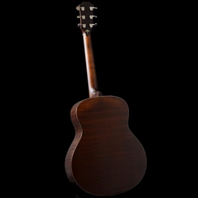 Taylor 2015 618e Grand Orchestra Electro Acoustic Guitar, Natural image 3