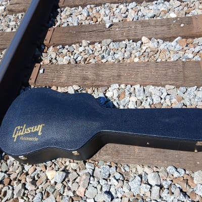 Gibson Acoustic Guitar HardShell Case Black Exterior~Canada~ image 2