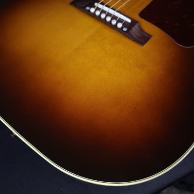 Gibson J45 50's Original Sunburst Acoustic Guitar with Pickup, Hardshell Case image 8