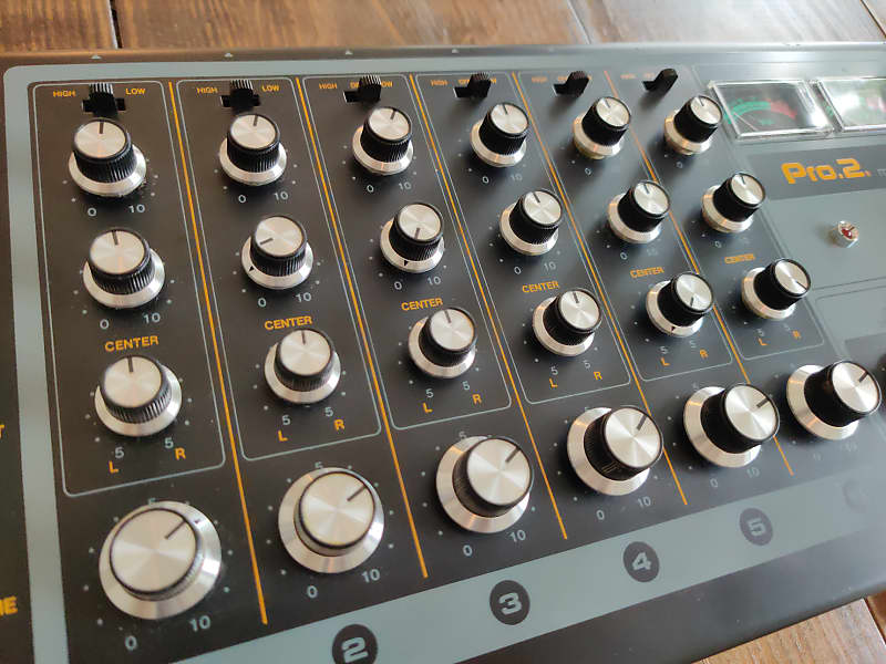Pro.2 Mixer Vintage Boss KM-6A Near Mint | Reverb