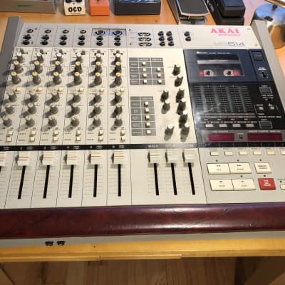 Akai MG614 - 6 Channel Mixer / 4 Track Cassette Recorder