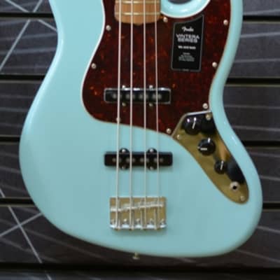 Fender Vintera '60s Jazz Bass Daphne Blue Electric Bass Guitar & Case image 6