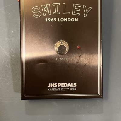 JHS Legends Series Smiley 1969 London Fuzz | Reverb