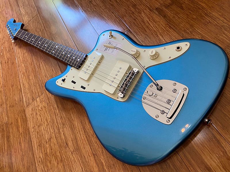 Fender Traditional 60s Jazzmaster 2021 FSR Lake Placid Blue w/ Roasted  Maple Neck, Japan MIJ