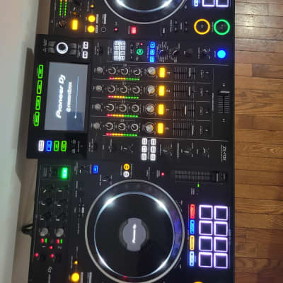 Pioneer XDJ-XZ Professional 4-Channel All-In-One DJ System
