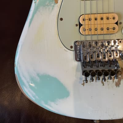 Fender Custom Shop '60 Reissue Stratocaster Relic 2010s White/Green image 5