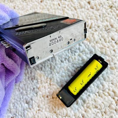 Sony WM F103 Walkman Cassette Player, Excellent Black Looking ! Working ! image 7