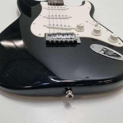 Squier Affinity Series Stratocaster with Rosewood Fretboard 2001 - 2018 - Black image 5
