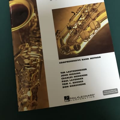 ESSENTIAL ELEMENTS FOR BAND BOOK 1 TENOR SAXOPHONE WITH CD ROM AND EEI