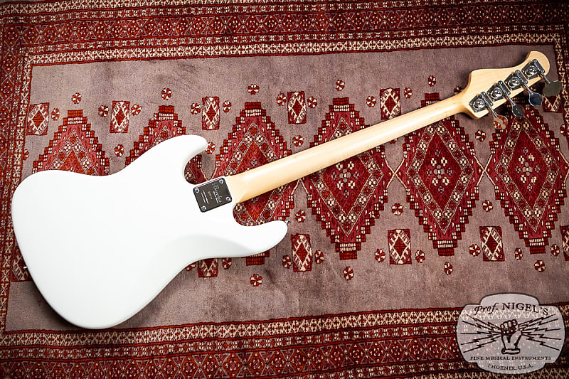 Bacchus WL-434 4 String Jazz Bass SWH White Woodline Global