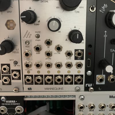 鍵盤楽器 Mannequins Just Friends (v2) Mannequins Just Friends V2 | Reverb