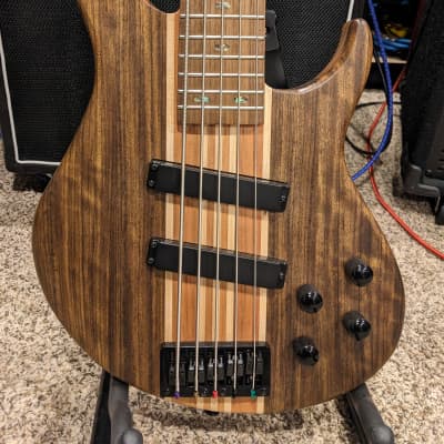 Harley Benton HBZ-2005 Deluxe 5-String Neck-Thru Active EQ