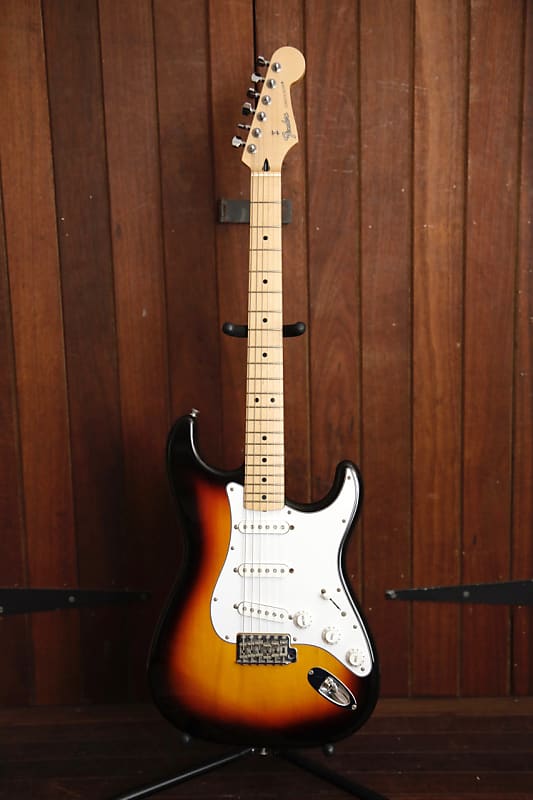 Fender Stratocaster ST-STD Sunburst Made in Japan 2014 Pre-Owned