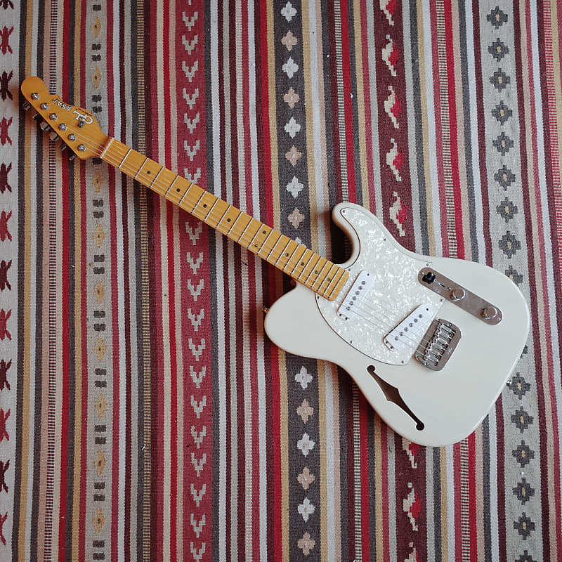 G&L ASAT Special Thinline USA, stunning guitar in see G&L ASAT Special Thinline USA, stunning guitar in see