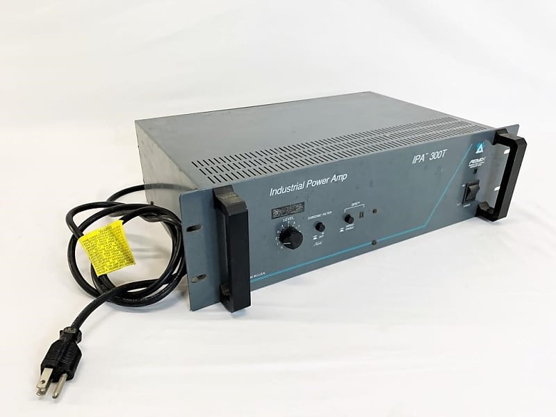 300 WATT Peavey IPA 300T Industrial Power Amplifier Reverb