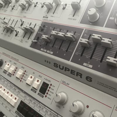 UDO AUDIO SUPER 6 desktop synthesizer Mint image 3