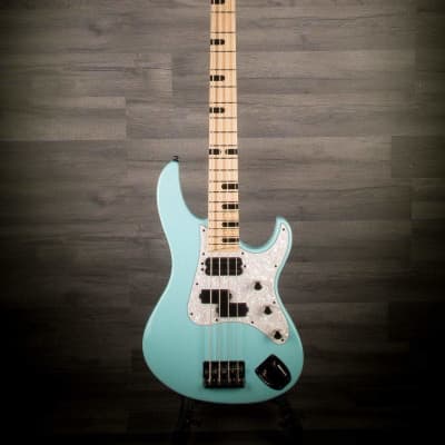 Yamaha Attitude Limited 3 Bass Guitar - 'Billy Sheehan' In Sonic Blue finish image 3